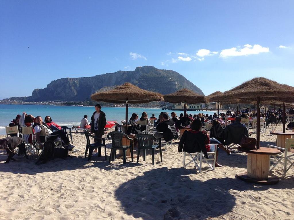 Home Beach Mondello Galatea المظهر الخارجي الصورة